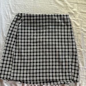 h&m checkered skirt